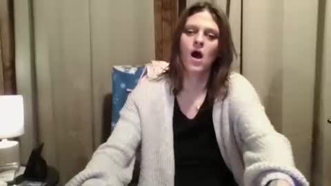 twizzler_twizzle online show from 03/06/26, 04:53