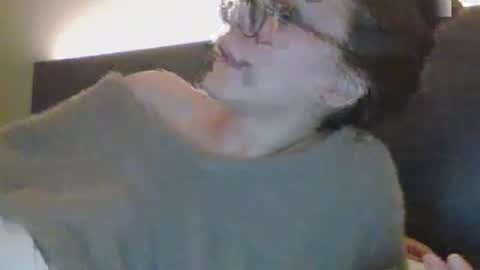 Snapshot of twizzytoxic22 chatting on 07/10/26, 04:17 twizzytoxic22 online show from 07/10/26, 04:17