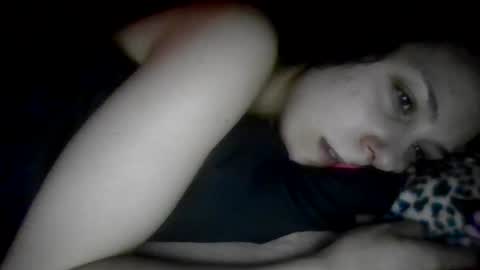 Snapshot of twizzytoxic22 chatting on 07/14/26, 06:46 twizzytoxic22 online show from 07/14/26, 06:46