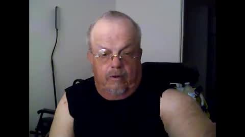 two_wheels_two_balls online show from 05/12/26, 07:44