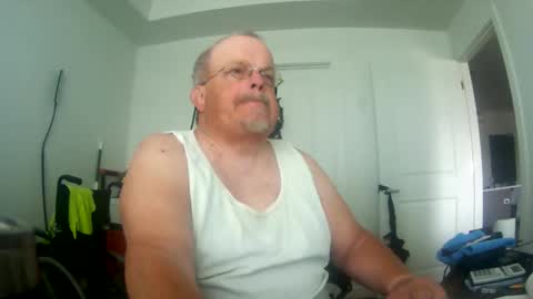 two_wheels_two_balls online show from 05/13/26, 02:25