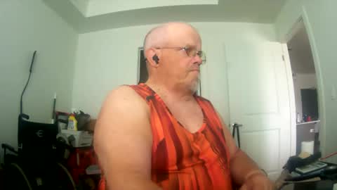 two_wheels_two_balls online show from 05/29/26, 06:28