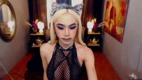 KiaraKeana online show from 11/10/25, 03:16