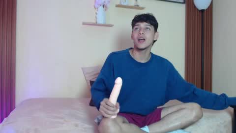 twohottrouble  online show from 04/09/26, 09:31