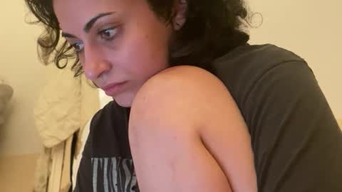 Snapshot of twonobodies chatting on 12/16/25, 08:58 im Nobody online show from 12/16/25, 08:58