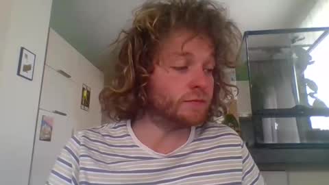 tworoardsdiverge online show from 06/05/26, 03:07