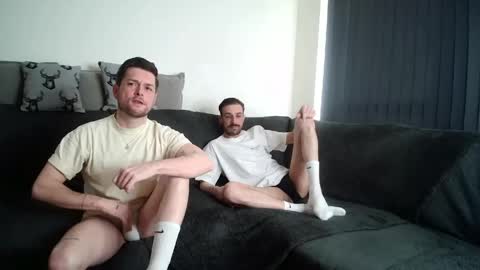 RyanRowan online show from 05/17/26, 05:42