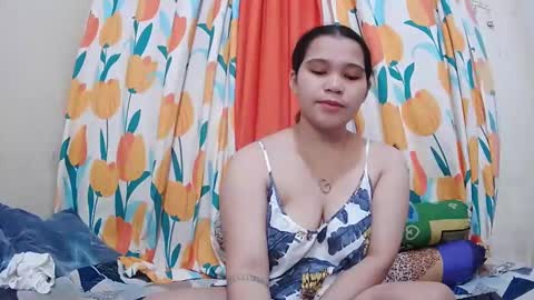 Snapshot of twowetcuties chatting on 02/01/25, 02:58 Lyn and lea online show from 02/01/25, 02:58