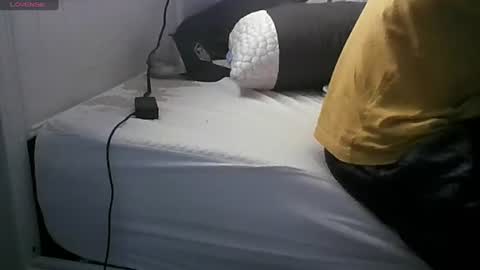 txfuncouple35 online show from 06/26/26, 08:57