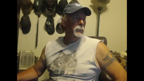 Snapshot of txlobo60 chatting on 04/27/26, 11:58 txlobo60 online show from 04/27/26, 11:58