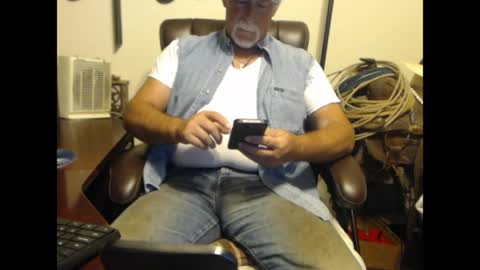 Snapshot of txlobo60 chatting on 04/29/26, 12:16 txlobo60 online show from 04/29/26, 12:16