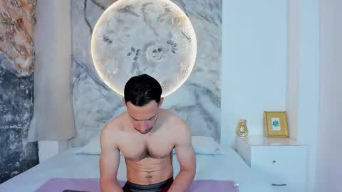 Tyago online show from 11/03/25, 01:01