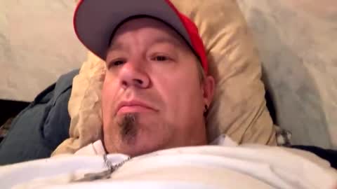 Snapshot of tykilla chatting on 12/23/25, 02:31 tykilla online show from 12/23/25, 02:31