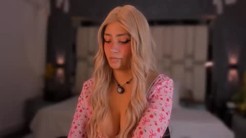  TYLA  online show from 10/07/25, 03:47