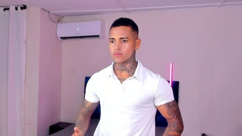 tyler_bell_ online show from 04/02/26, 03:48