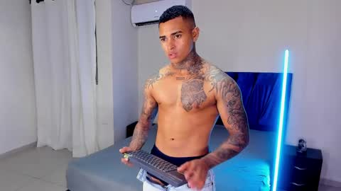 tyler_bell_ online show from 04/09/26, 06:19