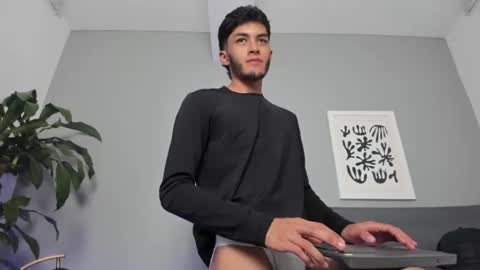 Tyler Fox online show from 07/02/26, 09:43