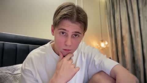 Snapshot of tyler_garrner chatting on 11/02/25, 02:30 tyler_garrner online show from 11/02/25, 02:30