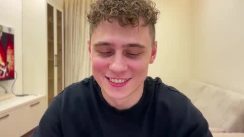 Snapshot of tyler_garrner chatting on 11/21/25, 05:22 tyler_garrner online show from 11/21/25, 05:22