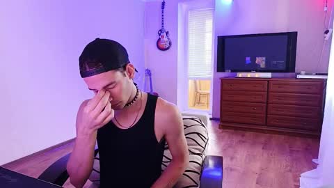 Tyler and Chris online show from 10/07/25, 10:34