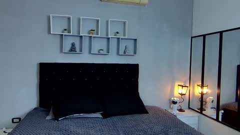 tyler_hank1 online show from 12/18/24, 05:52