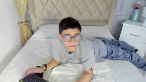 Snapshot of tylercross_ chatting on 03/14/26, 08:47 Tyler online show from 03/14/26, 08:47