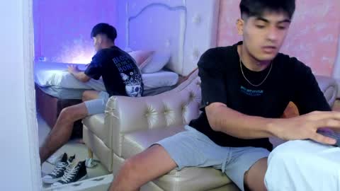 Tyler  online show from 04/01/26, 02:58