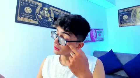   online show from 01/19/25, 03:08