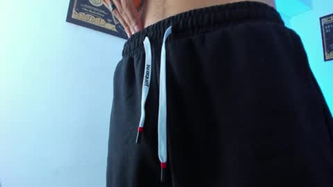   online show from 02/01/25, 06:21