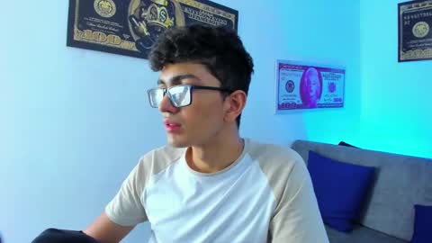   online show from 02/02/25, 07:30