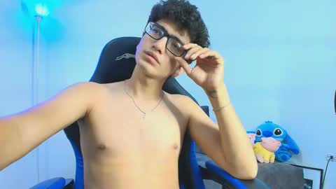   online show from 09/23/25, 04:04