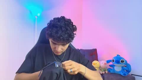   online show from 01/12/26, 01:49