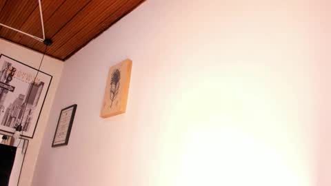       online show from 12/21/25, 04:08