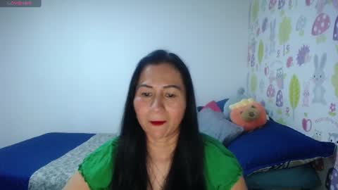 Snapshot of tyna_b chatting on 06/25/26, 07:07 Tyna online show from 06/25/26, 07:07