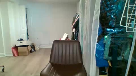 Snapshot of typespirit chatting on 01/11/26, 04:45 typespirit online show from 01/11/26, 04:45