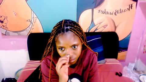 Snapshot of tyrabangz chatting on 12/18/25, 06:47 Tyra online show from 12/18/25, 06:47