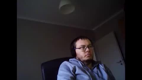 Snapshot of tyradi1991 chatting on 12/02/24, 02:19 tyradi1991 online show from 12/02/24, 02:19