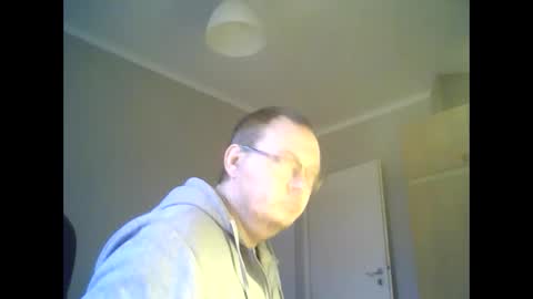 Snapshot of tyradi1991 chatting on 12/14/24, 01:05 tyradi1991 online show from 12/14/24, 01:05