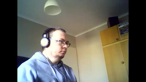 Snapshot of tyradi1991 chatting on 12/18/24, 12:07 tyradi1991 online show from 12/18/24, 12:07