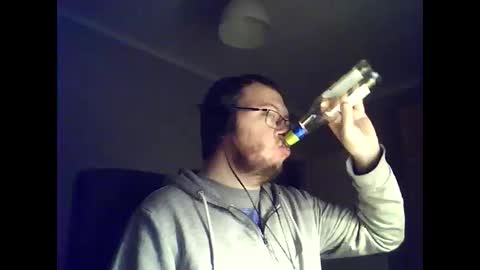 Snapshot of tyradi1991 chatting on 01/24/25, 04:06 tyradi1991 online show from 01/24/25, 04:06