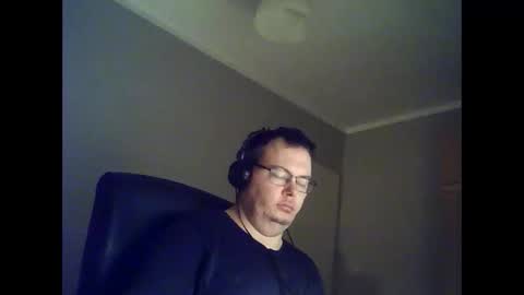 Snapshot of tyradi1991 chatting on 02/02/25, 07:14 tyradi1991 online show from 02/02/25, 07:14