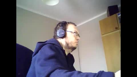 Snapshot of tyradi1991 chatting on 02/08/26, 02:20 tyradi1991 online show from 02/08/26, 02:20