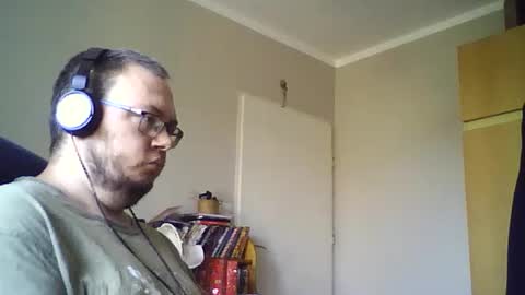 Snapshot of tyradi1991 chatting on 06/25/26, 08:19 tyradi1991 online show from 06/25/26, 08:19