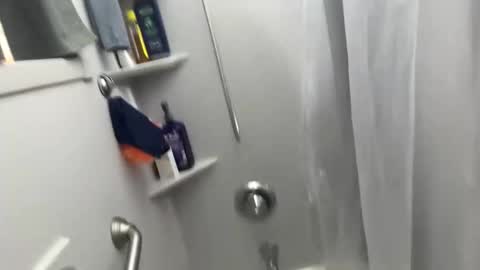 Lil Ron online show from 11/06/25, 04:02