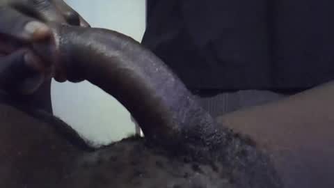 Snapshot of tyroneall chatting on 11/25/25, 10:43 tyroneall online show from 11/25/25, 10:43