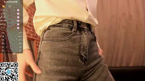 Snapshot of tyty_pupu chatting on 12/08/24, 05:22 Christine 3 Next broadcast tomorrow at 2100 GMT 5 online show from 12/08/24, 05:22