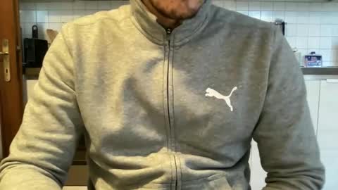 Snapshot of uddupugg chatting on 02/20/26, 12:16 uddupugg online show from 02/20/26, 12:16