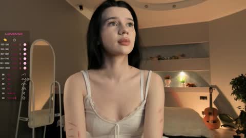 Lili online show from 02/16/25, 09:27