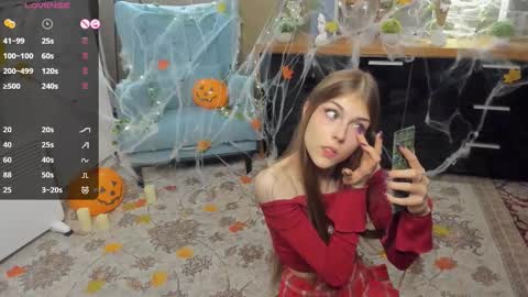 Snapshot of udeledelmoref chatting on 11/02/25, 10:01 Liky online show from 11/02/25, 10:01