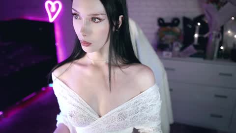 Izzy    online show from 01/10/25, 10:39